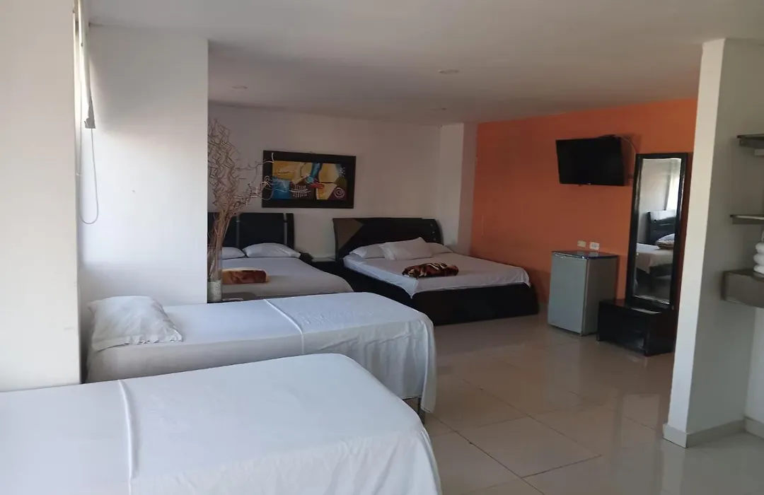 Hotel Intersuites-1